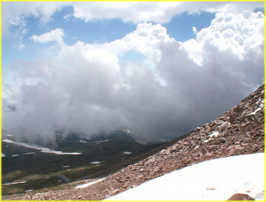 picture of the highest paved road in the country