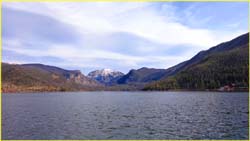 Picture of mountain backdrop at Grand Lake